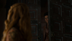 extant_GameOfThrones_4x01-TwoSwords_3143