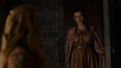 extant_GameOfThrones_4x01-TwoSwords_3155