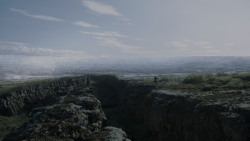 extant_GameOfThrones_4x01-TwoSwords_3156