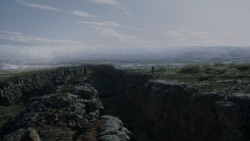 extant_GameOfThrones_4x01-TwoSwords_3157