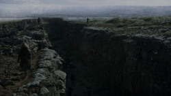 extant_GameOfThrones_4x01-TwoSwords_3164