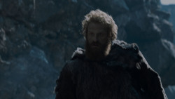extant_GameOfThrones_4x01-TwoSwords_3183