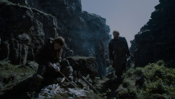 extant_GameOfThrones_4x01-TwoSwords_3186
