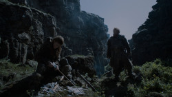 extant_GameOfThrones_4x01-TwoSwords_3192
