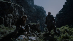 extant_GameOfThrones_4x01-TwoSwords_3194