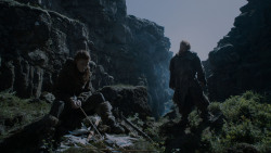 extant_GameOfThrones_4x01-TwoSwords_3225