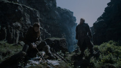 extant_GameOfThrones_4x01-TwoSwords_3227