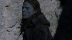 extant_GameOfThrones_4x01-TwoSwords_3230