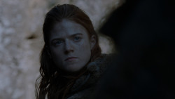 extant_GameOfThrones_4x01-TwoSwords_3254