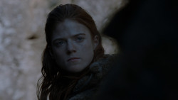 extant_GameOfThrones_4x01-TwoSwords_3255