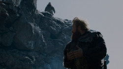 extant_GameOfThrones_4x01-TwoSwords_3268
