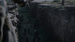 extant_GameOfThrones_4x01-TwoSwords_3287