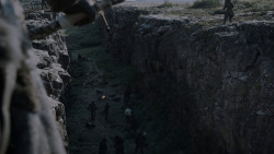 extant_GameOfThrones_4x01-TwoSwords_3288