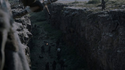 extant_GameOfThrones_4x01-TwoSwords_3289
