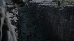 extant_GameOfThrones_4x01-TwoSwords_3299