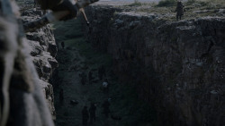 extant_GameOfThrones_4x01-TwoSwords_3301