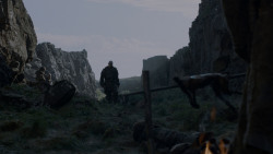 extant_GameOfThrones_4x01-TwoSwords_3304