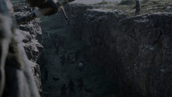 extant_GameOfThrones_4x01-TwoSwords_3319