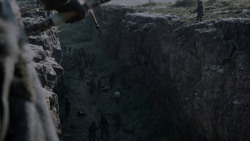extant_GameOfThrones_4x01-TwoSwords_3320