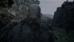 extant_GameOfThrones_4x01-TwoSwords_3322