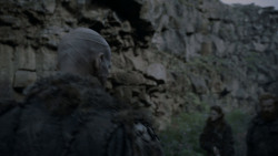 extant_GameOfThrones_4x01-TwoSwords_3325