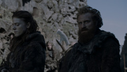 extant_GameOfThrones_4x01-TwoSwords_3338