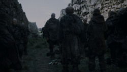 extant_GameOfThrones_4x01-TwoSwords_3344