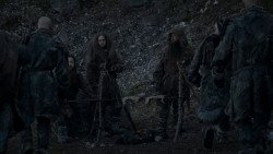 extant_GameOfThrones_4x01-TwoSwords_3370