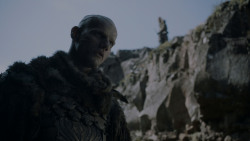 extant_GameOfThrones_4x01-TwoSwords_3382