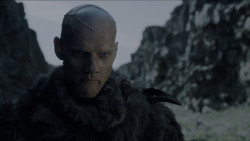 extant_GameOfThrones_4x01-TwoSwords_3391