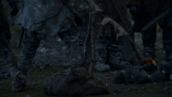 extant_GameOfThrones_4x01-TwoSwords_3400