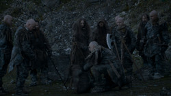 extant_GameOfThrones_4x01-TwoSwords_3403