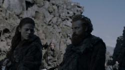 extant_GameOfThrones_4x01-TwoSwords_3411