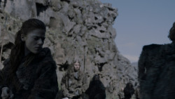 extant_GameOfThrones_4x01-TwoSwords_3416