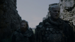 extant_GameOfThrones_4x01-TwoSwords_3423