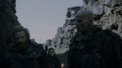extant_GameOfThrones_4x01-TwoSwords_3429