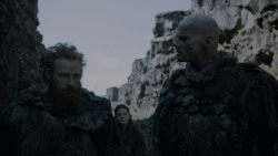extant_GameOfThrones_4x01-TwoSwords_3431