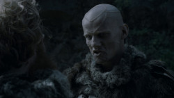 extant_GameOfThrones_4x01-TwoSwords_3447