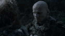 extant_GameOfThrones_4x01-TwoSwords_3451