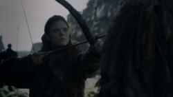 extant_GameOfThrones_4x01-TwoSwords_3460