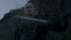 extant_GameOfThrones_4x01-TwoSwords_3461
