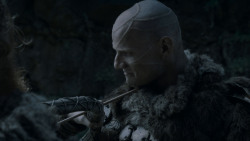 extant_GameOfThrones_4x01-TwoSwords_3477