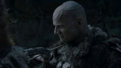 extant_GameOfThrones_4x01-TwoSwords_3478