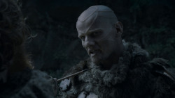 extant_GameOfThrones_4x01-TwoSwords_3482