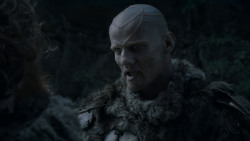 extant_GameOfThrones_4x01-TwoSwords_3483
