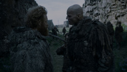 extant_GameOfThrones_4x01-TwoSwords_3492