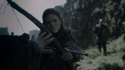 extant_GameOfThrones_4x01-TwoSwords_3495