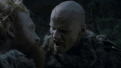 extant_GameOfThrones_4x01-TwoSwords_3503