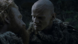 extant_GameOfThrones_4x01-TwoSwords_3504