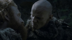 extant_GameOfThrones_4x01-TwoSwords_3505